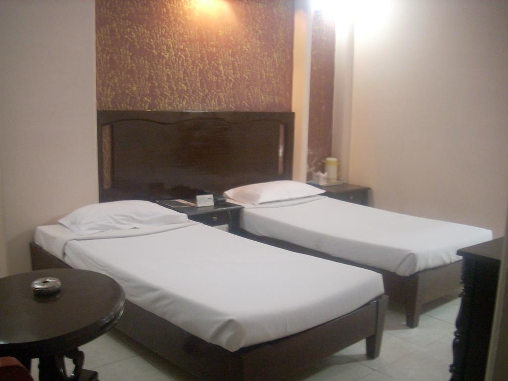 Hotel Ganga Ratan Agra  Quarto foto